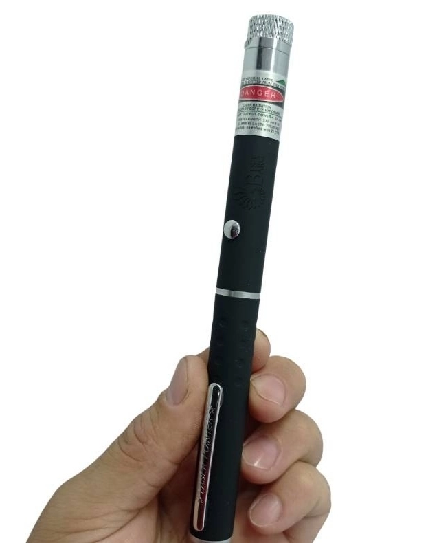 لیزر پوینتر گرین Green laser pointer دارای  ۵ سری و برد ۳ کیلومتر